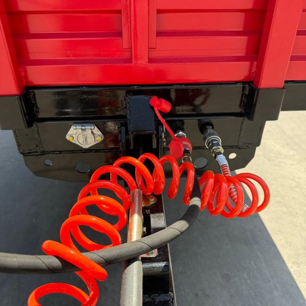 Thickened Steel Plate Farm Hydraulic Dump Trailers 3T Red Two Wheel 610Kg