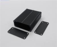 Résistant à la chaleur Enveloppe en aluminium noir extrudé en poudre 46*19*60 mm avec supports de montage