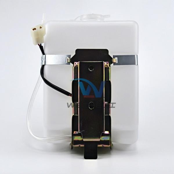 XCMG Windshield Wiper Spray Bottle Kato Universal Coolant Expansion Tank