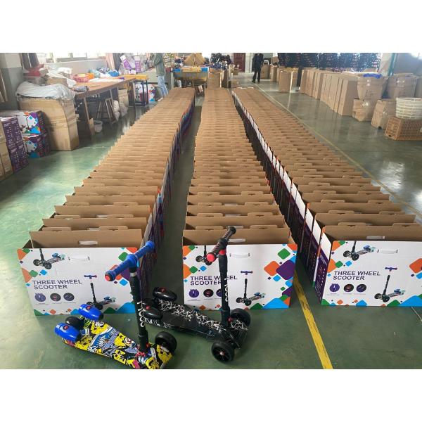 Foldable Type Outdoor Child Toys Best Sale 3 Wheels Kick Scooters Foot Scooters Kids Toys