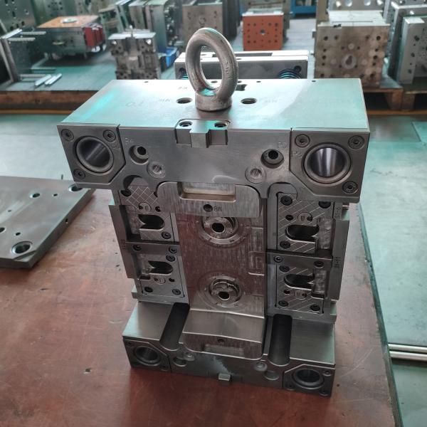 Инжекционный метод литья 500000 циклов изготовленный на заказ пластиковый в случай телефона TPU