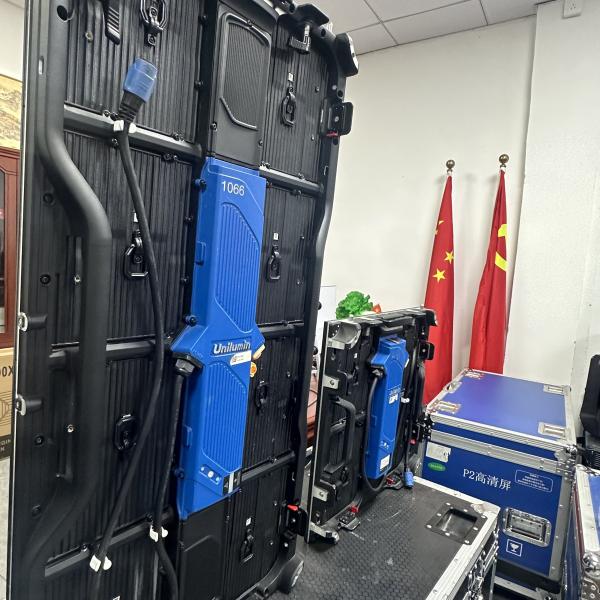 Waterproof Outdoor Rental LED Screen P3.91 7680Hz Refresh Rate Ultra Thin For Performances