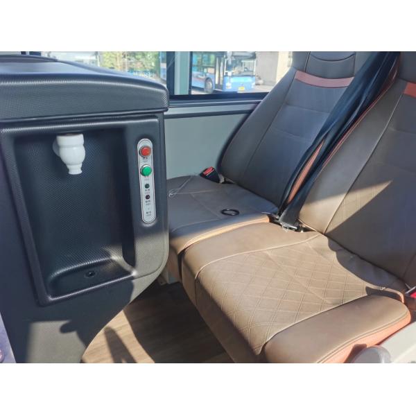 Используемый распределитель подержанное Youngtong ZK6117 воды двери пассажира роскошного цвета Шампань мест автобусов 50 средний