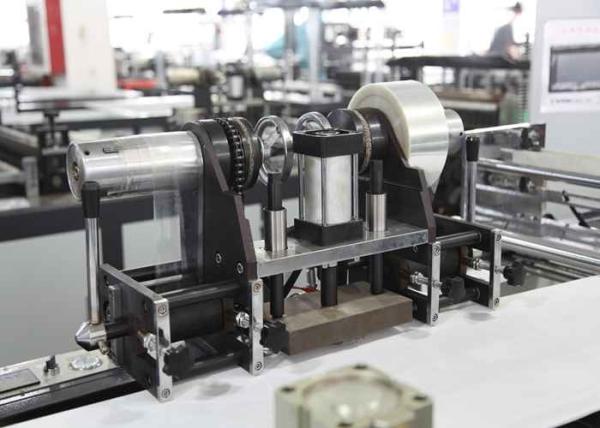 High Speed PP Automatic Non Woven Bag Making Machine Ultrasonic Welding