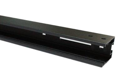 Profil en aluminium de panneau solaire recouvert de poudre noire