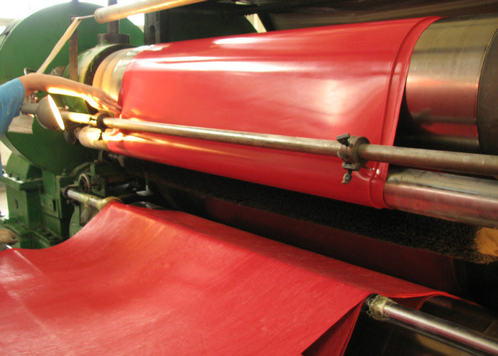 High Elasticity Food Grade Natural Rubber Sheet with 500%-740% Elongation for Industrial Use