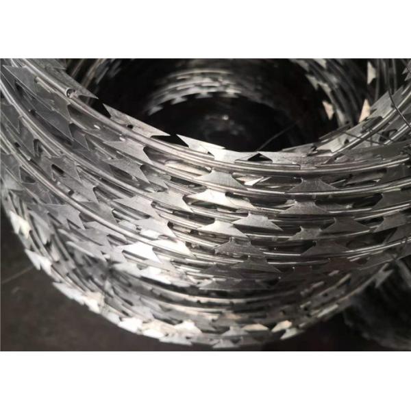 8 Clips BTO-22 300Mm Diameter Razor Wire Concertina