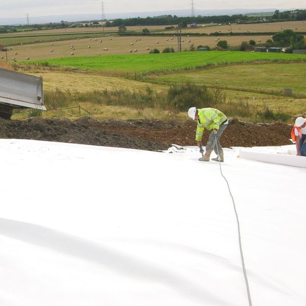 Short Fiber Needle Punched Non Woven Geotextile Fabric For Sand Filtration Pavement Reinforcement