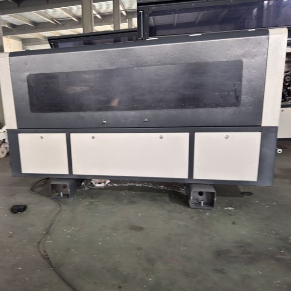 Automatic Edge Banding Machine Suitable for Various Wood Panels Providing Consistent Edge Finishing and Seamless Adhesion
