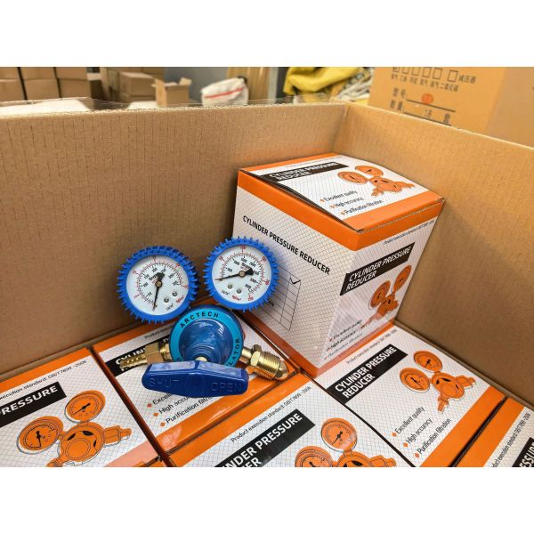 OEM Customized Oxygen Pressure Regulator for Welding, Dual Gauge Oxygen Gas Reducing Valve, Industrial Oxygen Cylinder Regulator,Oxygen Control Valve