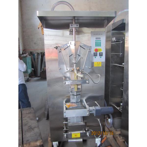 Простая в эксплуатации полная автоматическая 2000 мешков / час мешок для заполнения линии производства воды