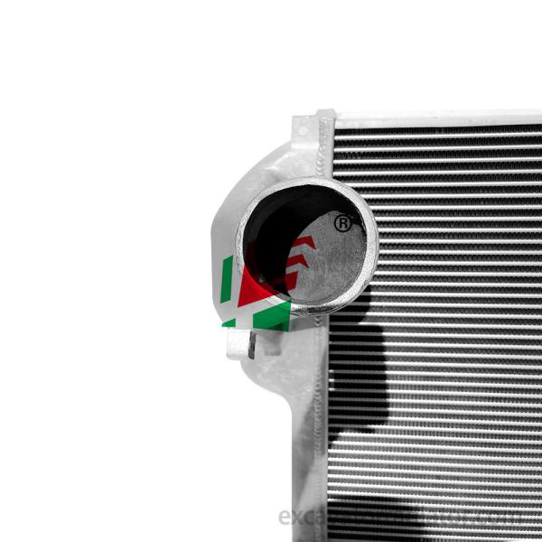 Isuzu Truck Intercooler C02151100 Heavy Duty Truck High Quality Intercooler Air Cooler