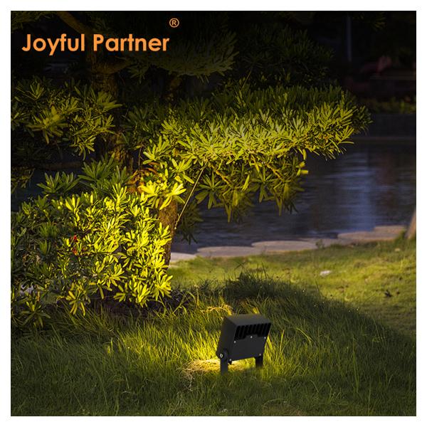 Adjustable IP65 Outdoor LED Garden Spot Light Die- Casting Aluminum Square 130*130mm Projection Flood Lights for Outdoor Use