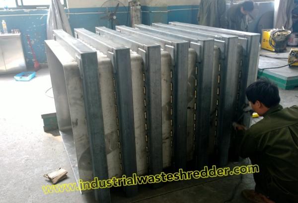 V2000 Sterilization Transfer Chamber Medical Equipment Custom Stainless Steel Fabrication High Precision Custom Stainless Steel Cabin Machining