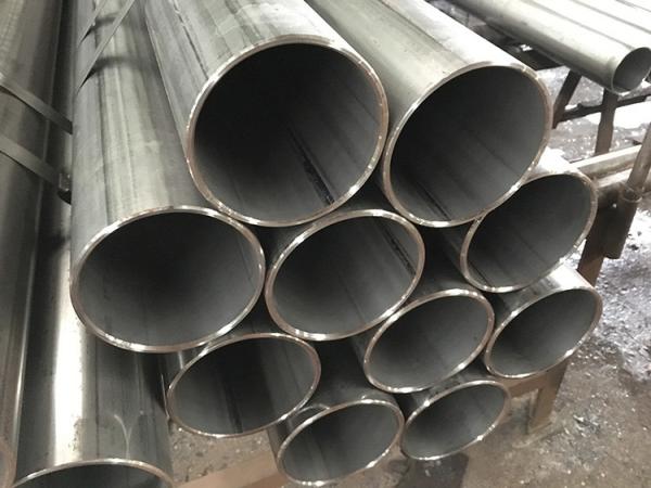 Wear Resistant Carbon Steel Welded Pipe , Weldable Steel Tubing 1 - 35mm Thickness