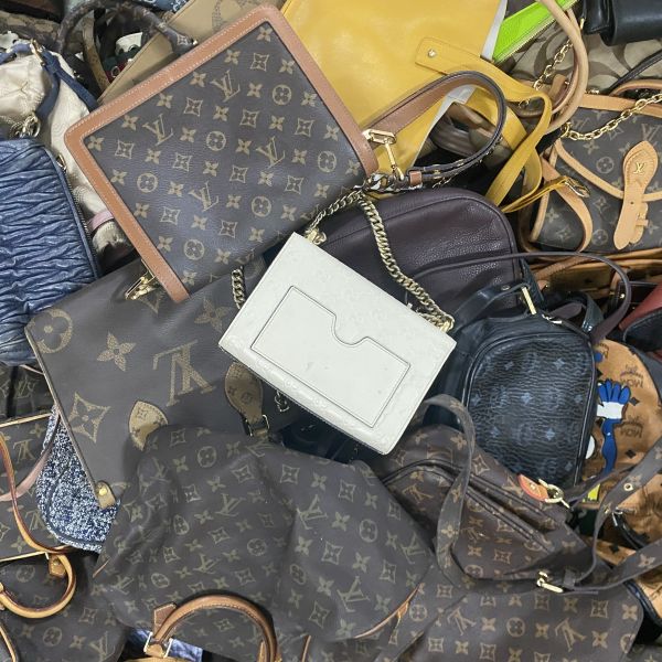 Used International Branded PU Bags Mixed Style Ukay Women 2 Hand Designer Handbags