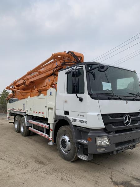 Zoomlion 49M Concrete Equipment Concrete que coloca o Pumper de Beton de 5 crescimentos renovou o caminhão de Actros 3341 da bomba 140m3/h concreta