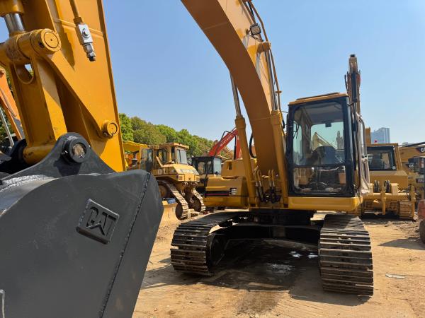 Tractopelle multifonction Caterpillar Original 320BL 95% Neuf