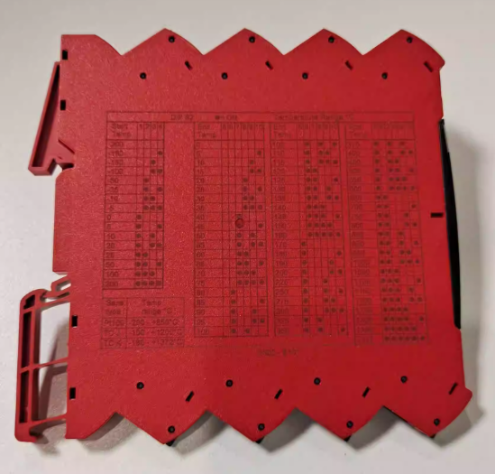 Pt100 converter isolated transmitter 0.05% accuracy 6.1 mm slimline housing selectable response time