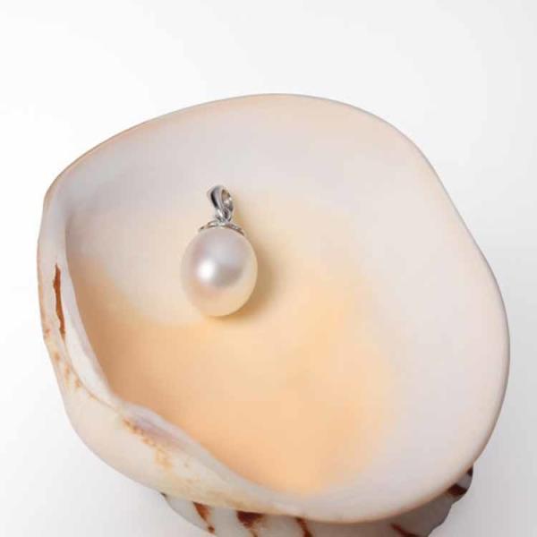 Women 18K White Gold  Natural Freshwater Pearl Pendant Necklace  (GDN011)