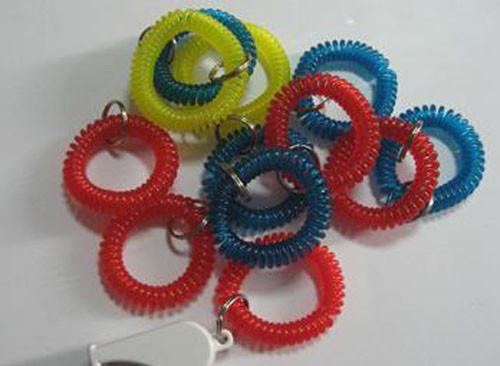 Hot coil key chain economical and popular used plastic wrist coil with split ring holders