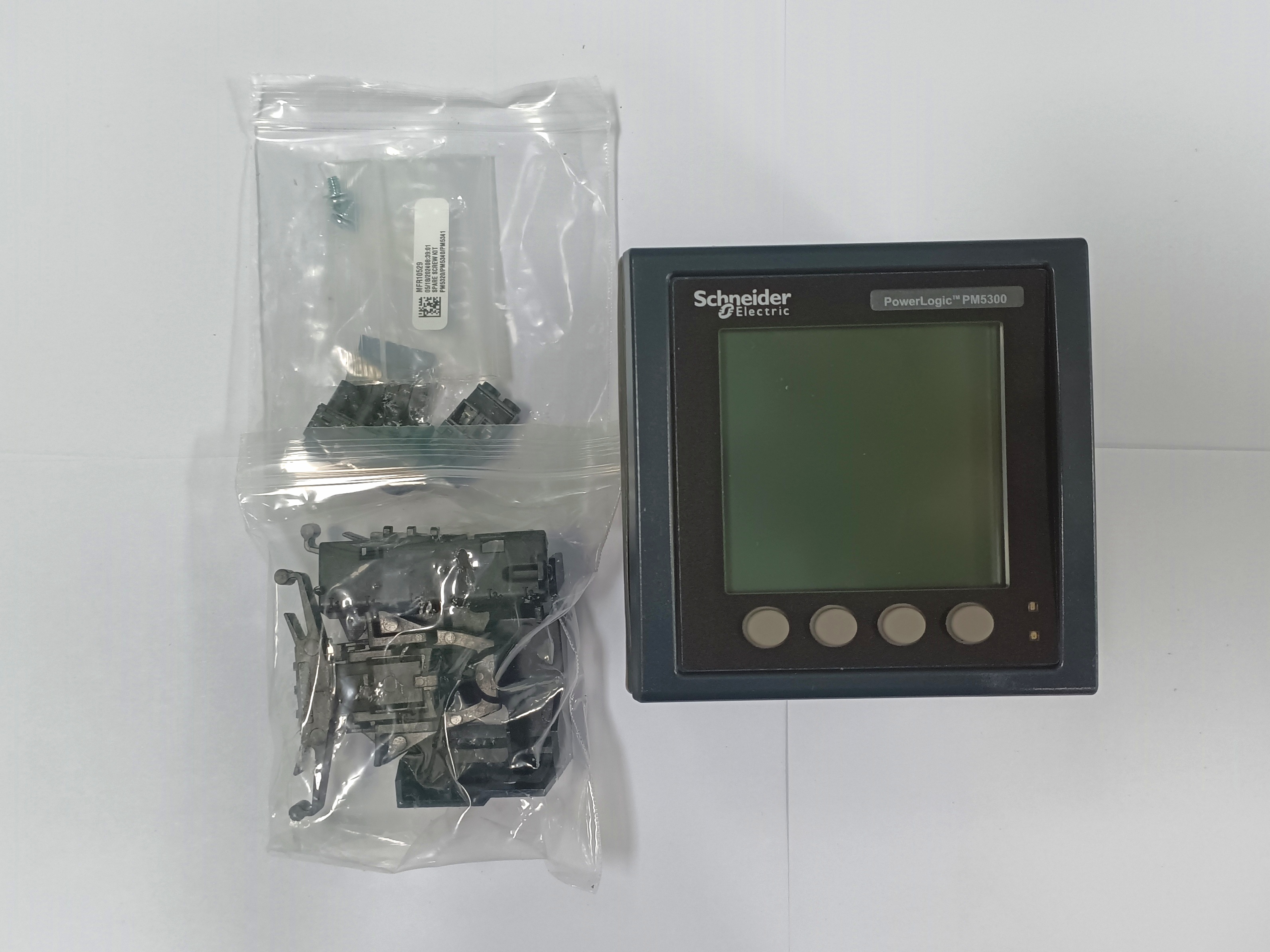 METSEPM5320 Schneider Power Meter PowerLogic PM5320 Ethernet До 31 гармонии 256KB 2DI/2DO 35 сигнализации