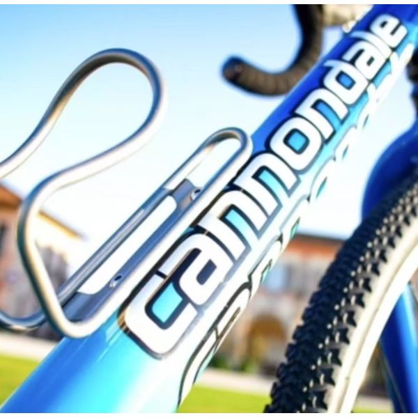 Outdoor Sports Bicycle Water Bottle Holder  Gradient Color  Sandblasting  Oxidation  Custom Multiple Colors