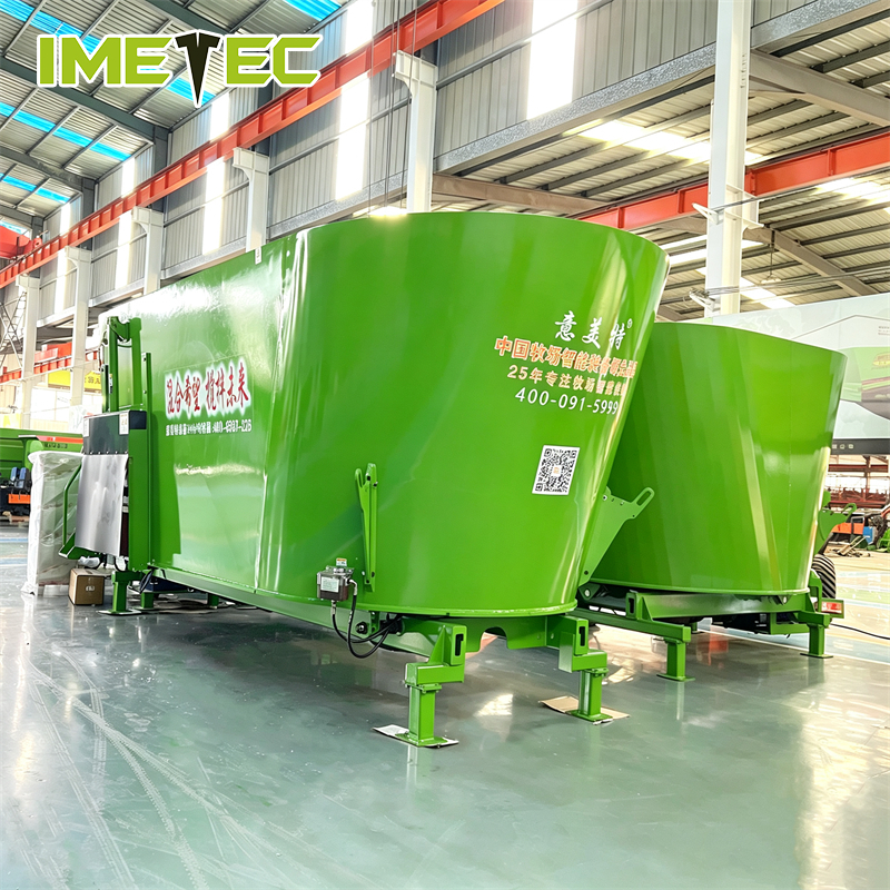 Forage Ration Fixed Small Vertical TMR Mixer Tungsten Carbide Blade 3 Phase