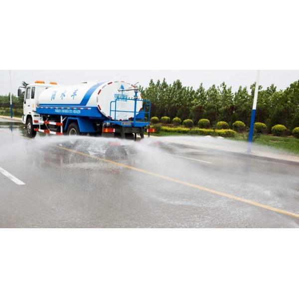 LHD Driving Special Purpose Vehicles Used Water Tank Trucks For Road Cleaning