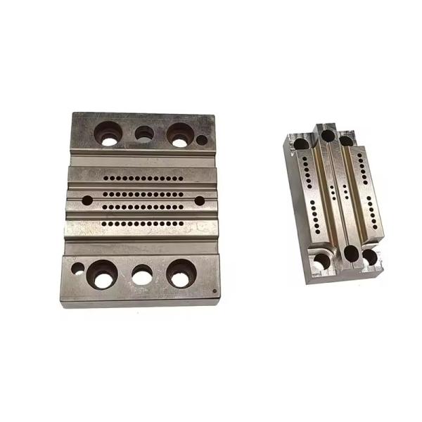 Китай CNC стальной обработки фрезерной обработки алюминиевых Cnc частей цепной Cnc обработки