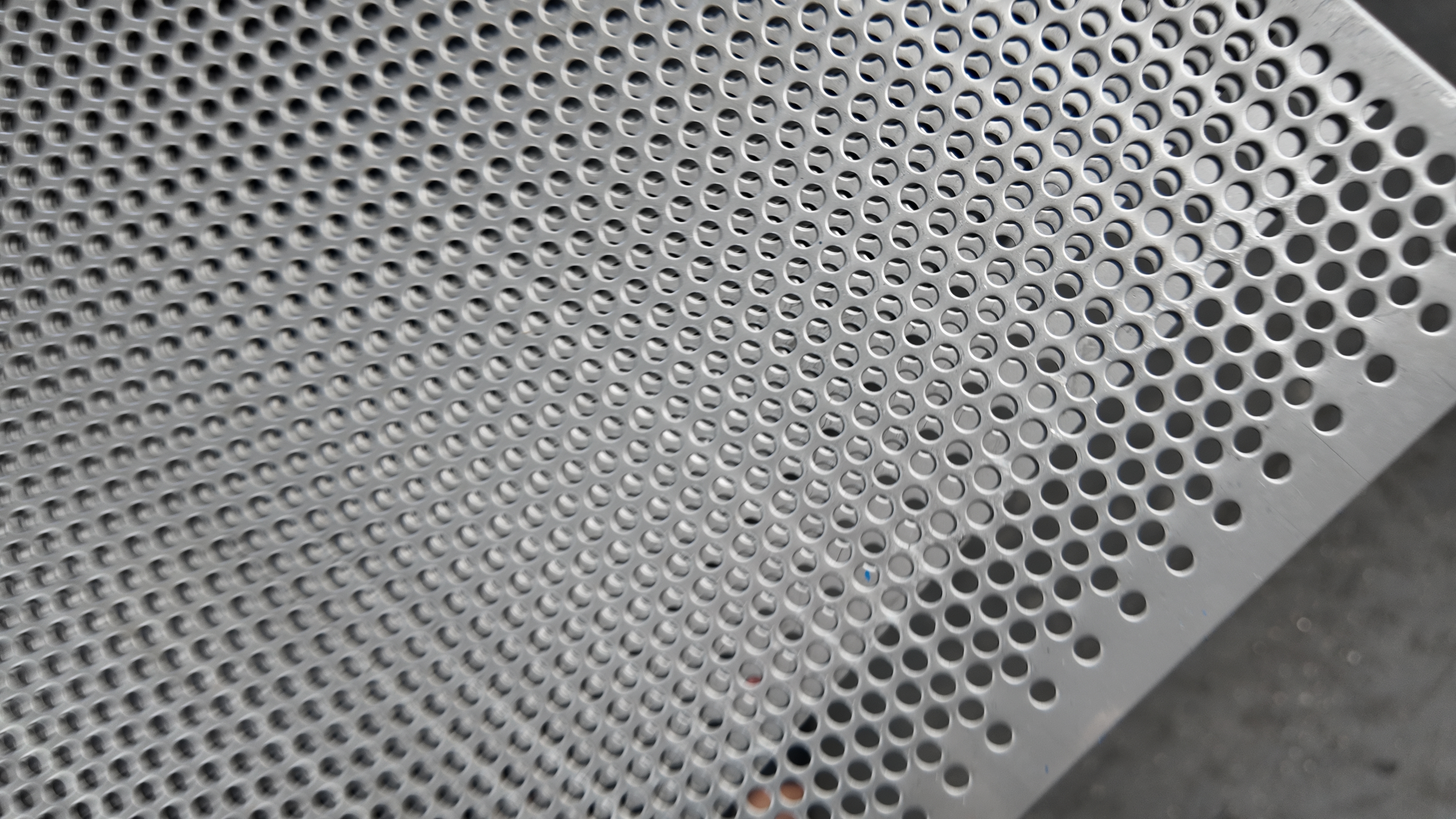 Round Hole Galvanized Perforated Metal Plate Custom Size