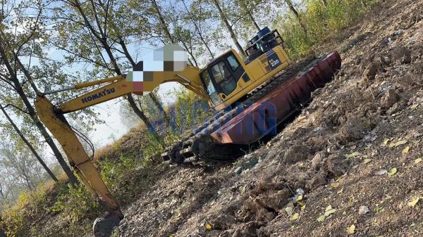 Komatsu PC220 Amphibious Mini Hydraulic Excavator With Compact Structure