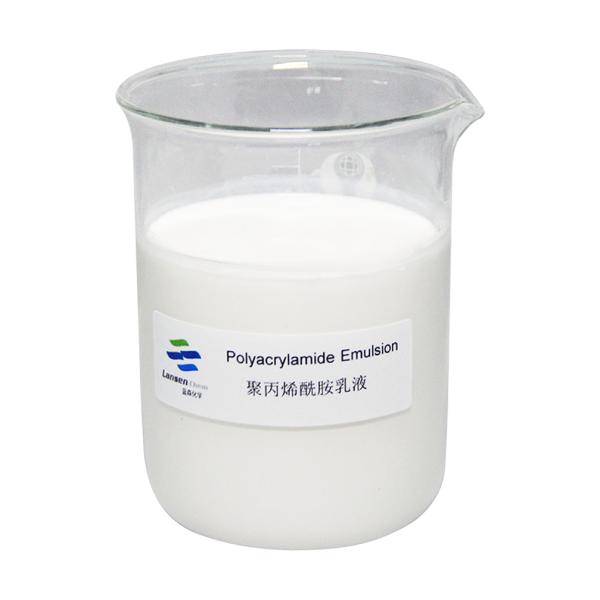 Produits chimiques déshydratant les boues Emulsion de polyacrylamide Fabricant Prix PAM Fluide Floculant de haute qualité