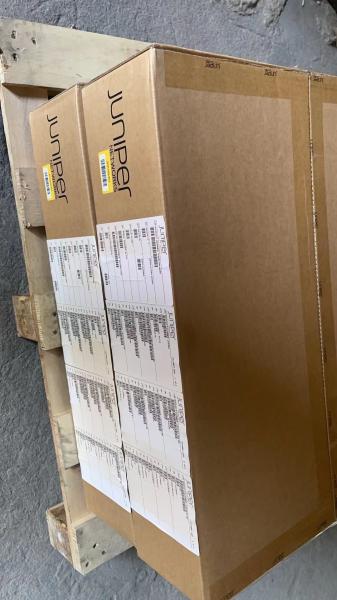 LACP POE QoS SNMP Juniper MX204-HW-BASE Full Duplex & Half Duplex