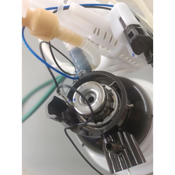 High quality electric fuel pump assembly 204470 1694 for Benz 204