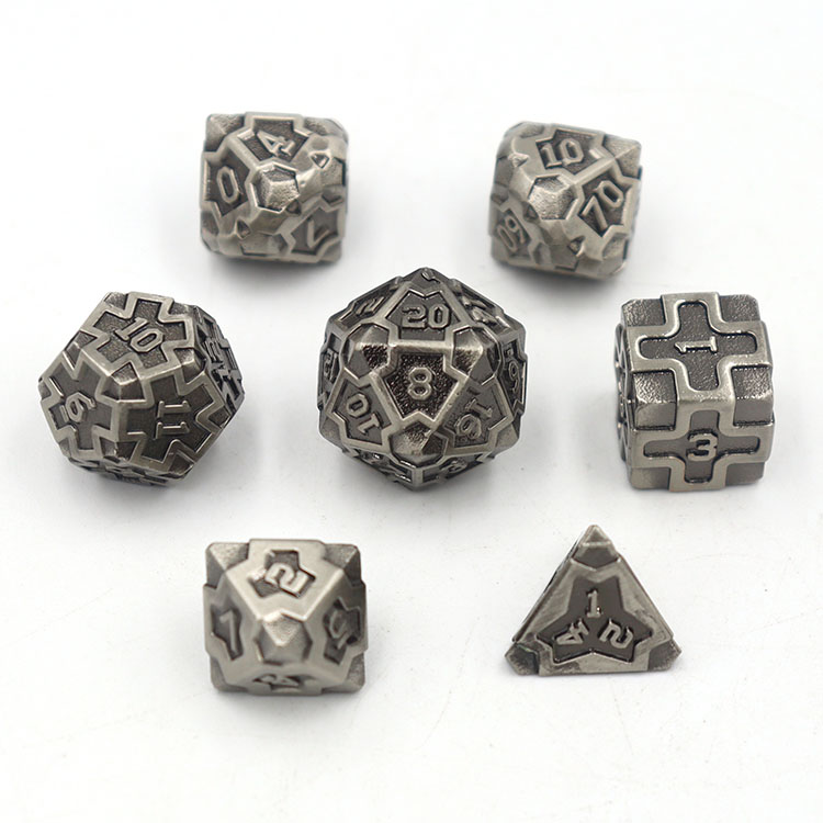 Zinc Alloy Metal Dice Set with Customized Logo and 16-22mm Size for DND Games