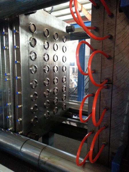 Le moulage par injection de prototypes de capsule de pp moule la longue durée de vie de précision