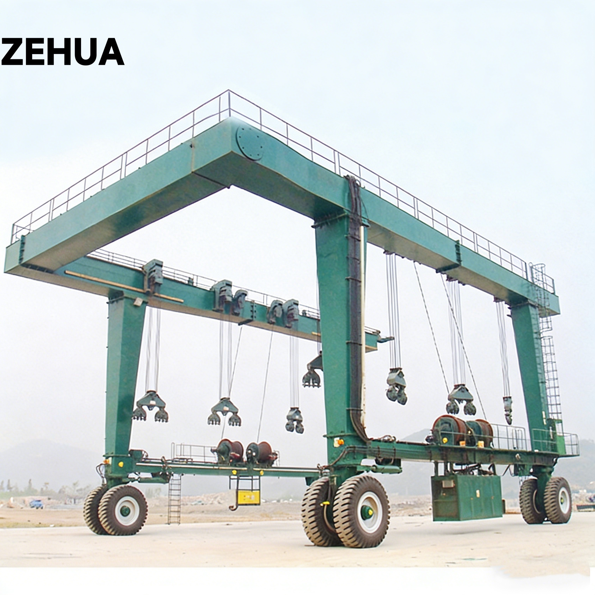 Zehua Crane Shipyard Build 1000t Marine Yacht Crane Boat Lifting Crane 200ton 300ton 400ton Heavy Duty Remote Control