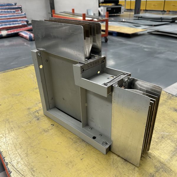 Caja de derivación enchufable con disyuntor, canalización de barra de aluminio para sistema de tuberías