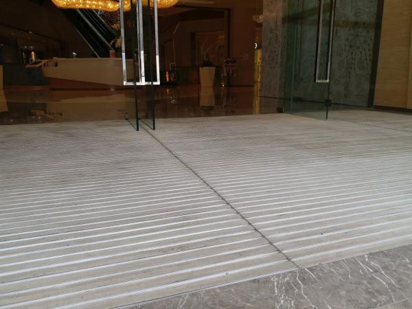 Grey Closed Structure Luxury Entrance Matting Buffed Rubber wipers