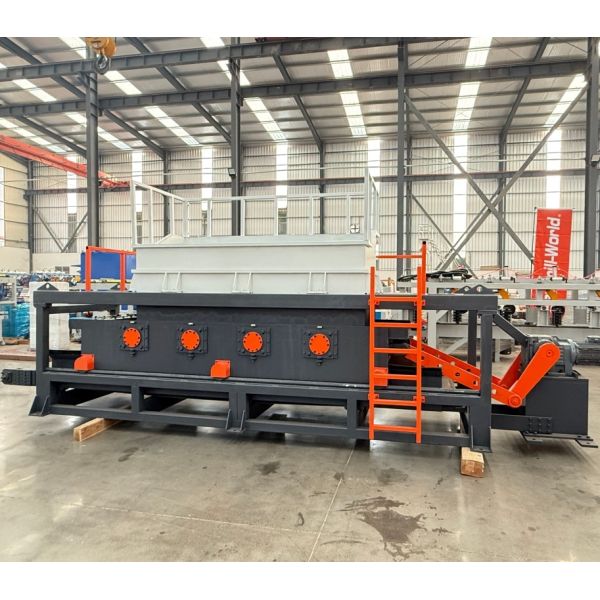 Electric Motor Wood Shaving Machine with Protective Covers and 200 to 4000kg/hour Capacity for Industrial Use