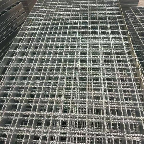 OEM Industrial Steel Grating Manufactured According to Customer Requirements
