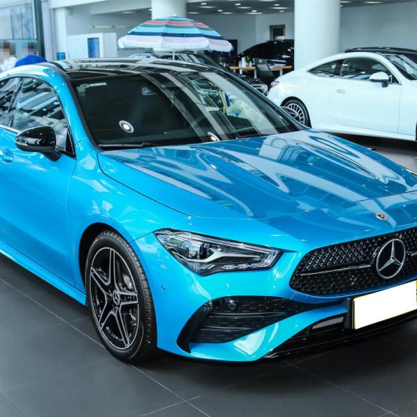 Mercedes Benz CLA 200 voiture d'occasion Gaoline Véhicule automobile berline