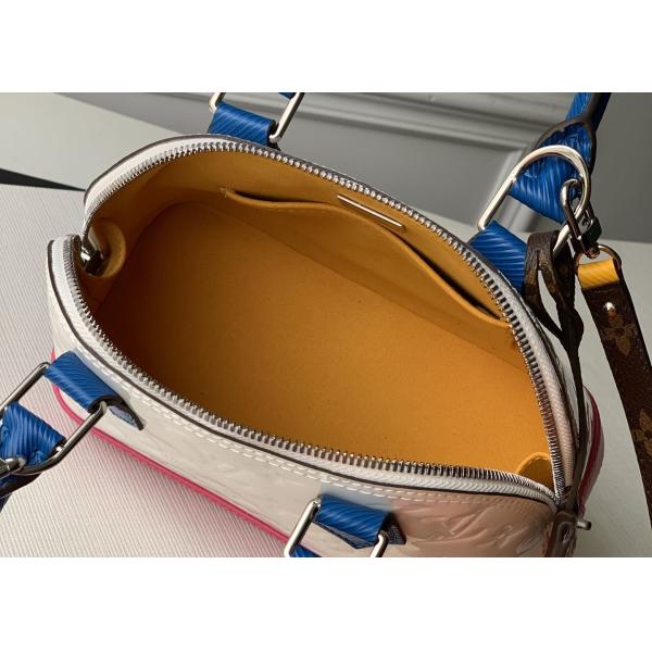 Cute Assorted Colors Leather Womens Luxury Handbag Shell Shape