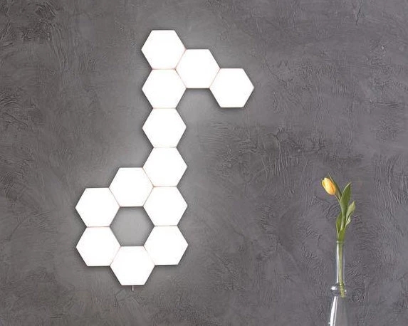 Lumière tactile hexagonale sensible à la lumière quantique en PP blanc pour 2021 Xiamen