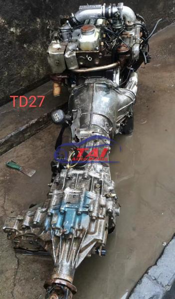 Ferro fundido original japonês de Nissan Engine Parts TD27 TD27T