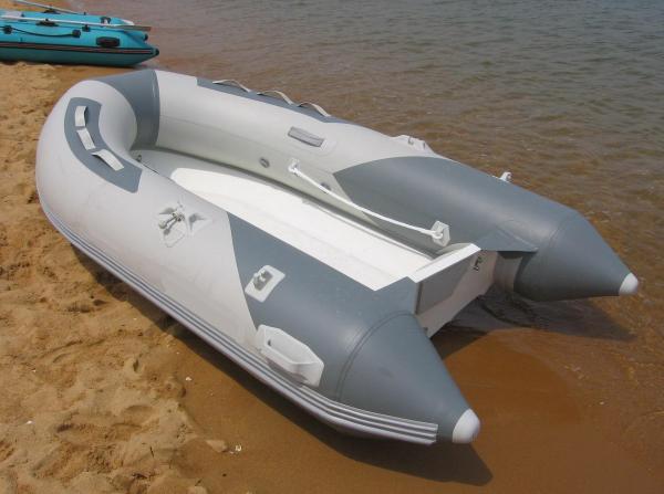 Colorful Rigid Deep V Inflatable Fishing Dinghy Boat Fiberglass Hull 1,2mm PVC with 4.8 Length