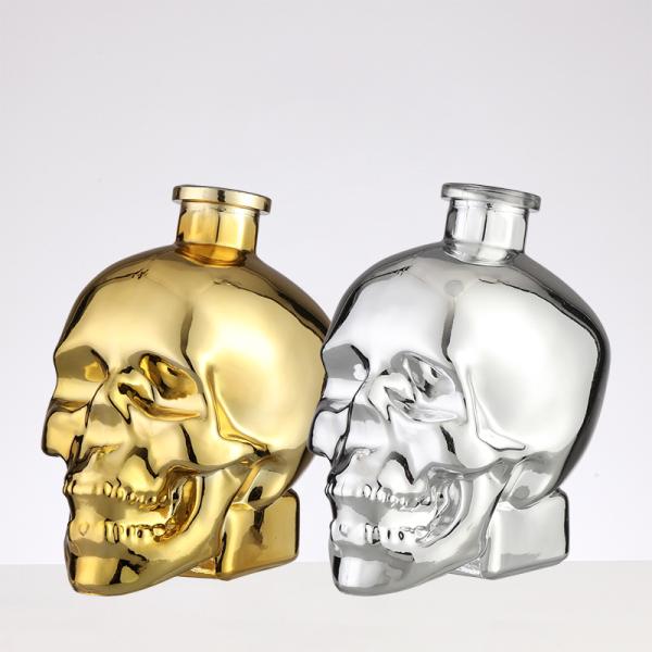 Cap with Brush Seal Transparent Gold and Silver Skull Glass Whisky Vodka Wine Bottle