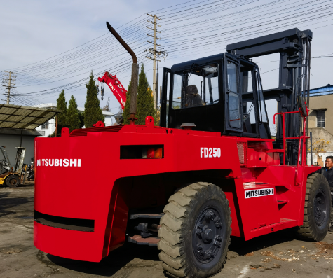 Опыт превосходных производительностей с 25 тонны использованный дизельный вилочный погрузчик Mitsubishi FD250