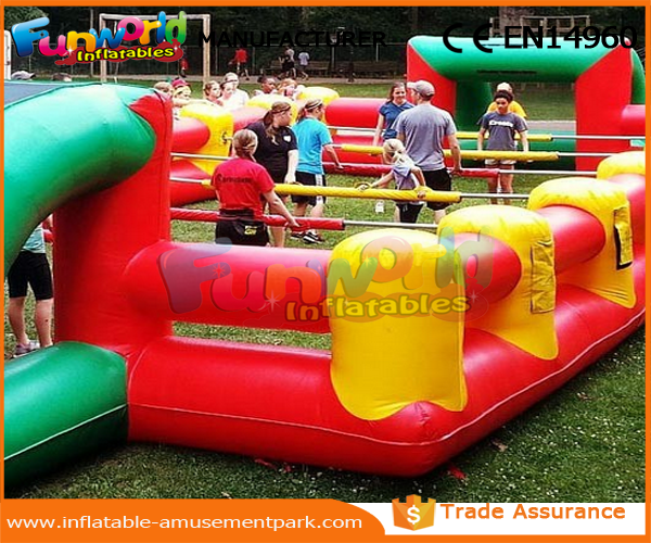 Оборудование футбольного матча крупного плана футбольного поля брезента ПВК оранжевое раздувное